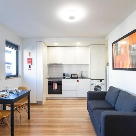 Homely Studio W/ Ac Near Marques By Lovelystay Porto Eksteriør billede
