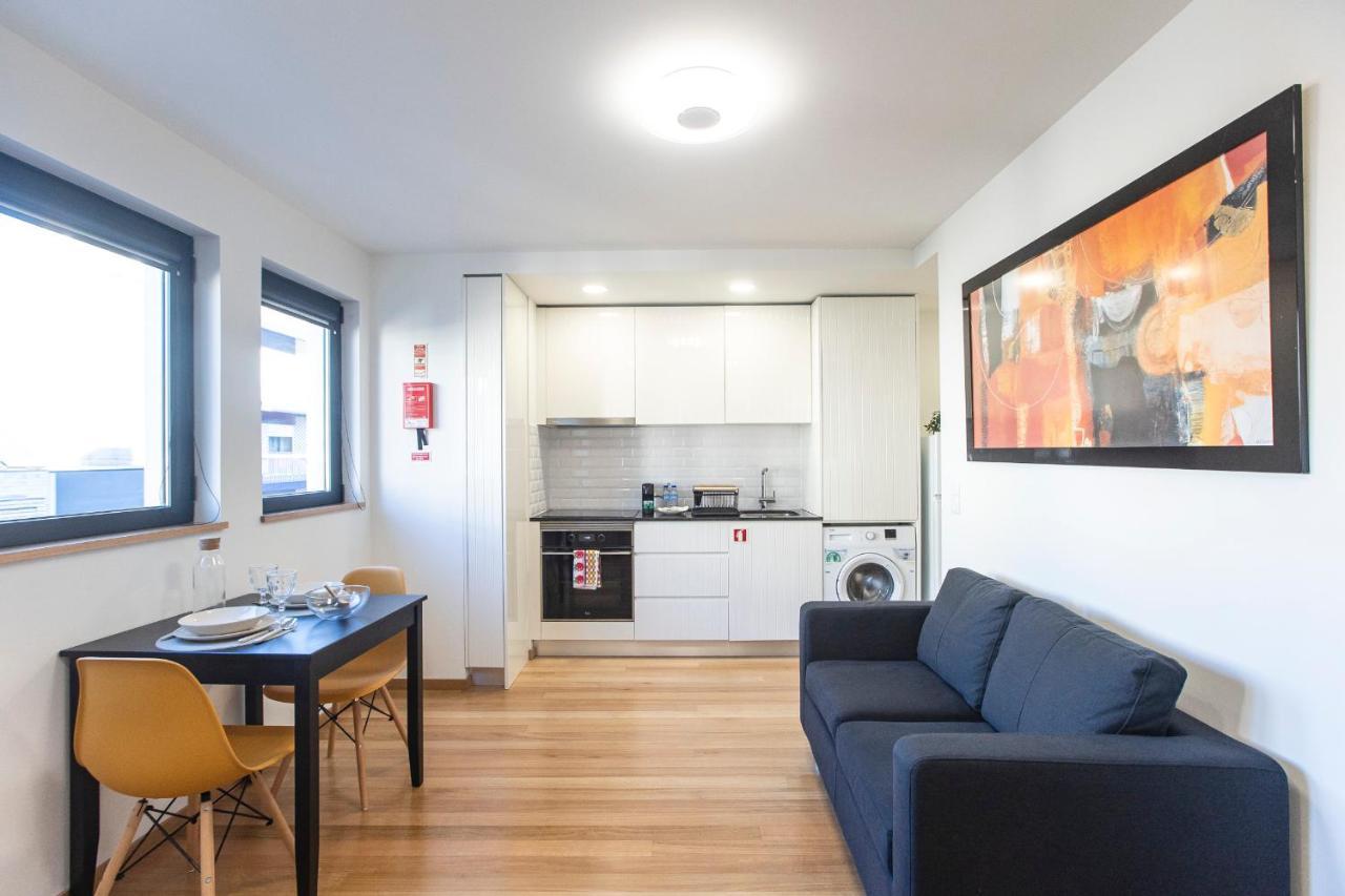 Homely Studio W/ Ac Near Marques By Lovelystay Porto Eksteriør billede