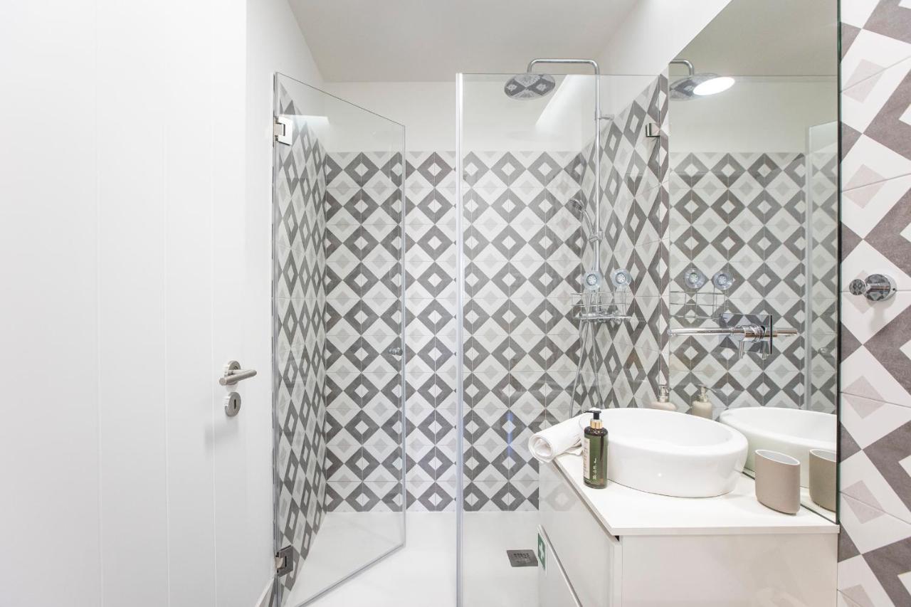 Homely Studio W/ Ac Near Marques By Lovelystay Porto Eksteriør billede