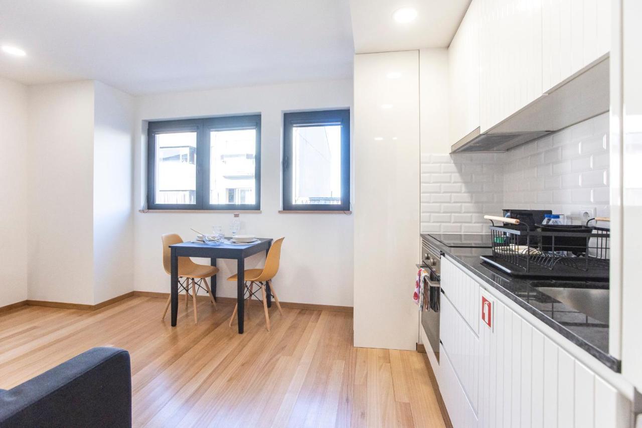 Homely Studio W/ Ac Near Marques By Lovelystay Porto Eksteriør billede